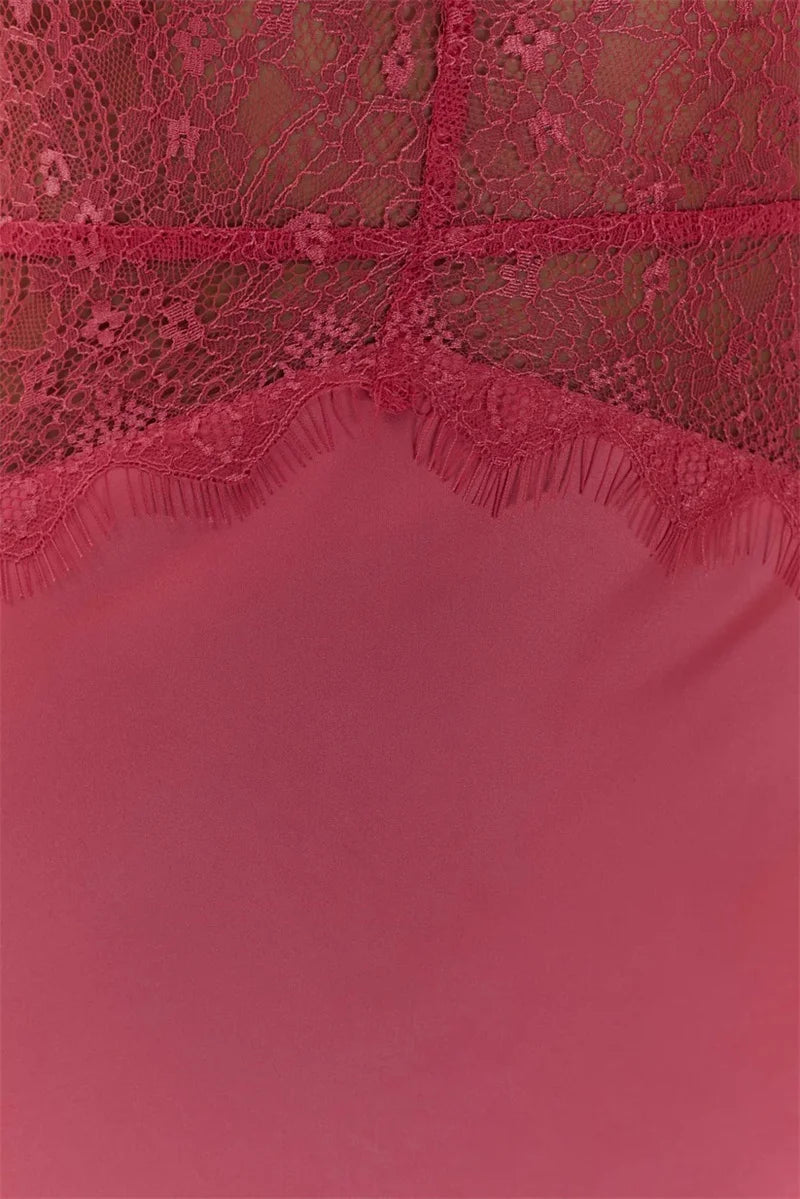 Elegant backless lace maxi dress